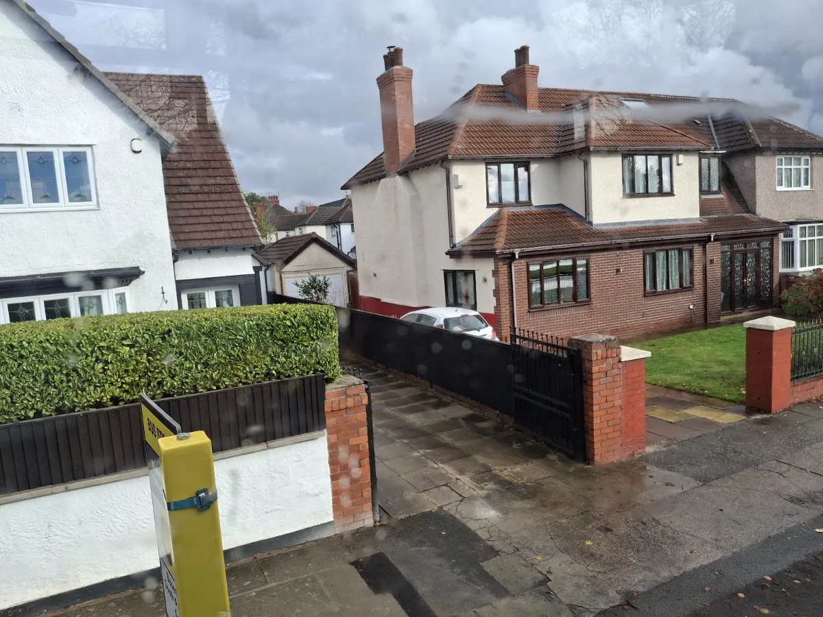 Queens Drive Dental Surgery photo 4