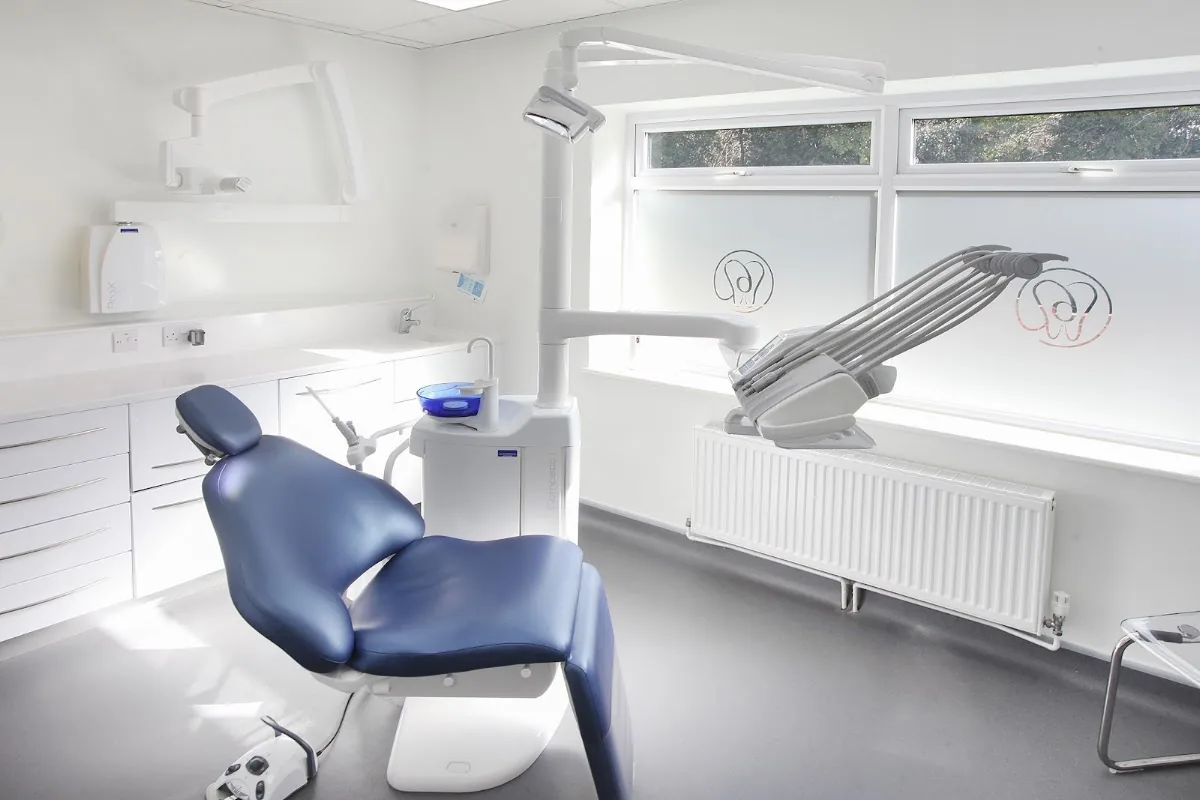 Dentist @6 photo 4