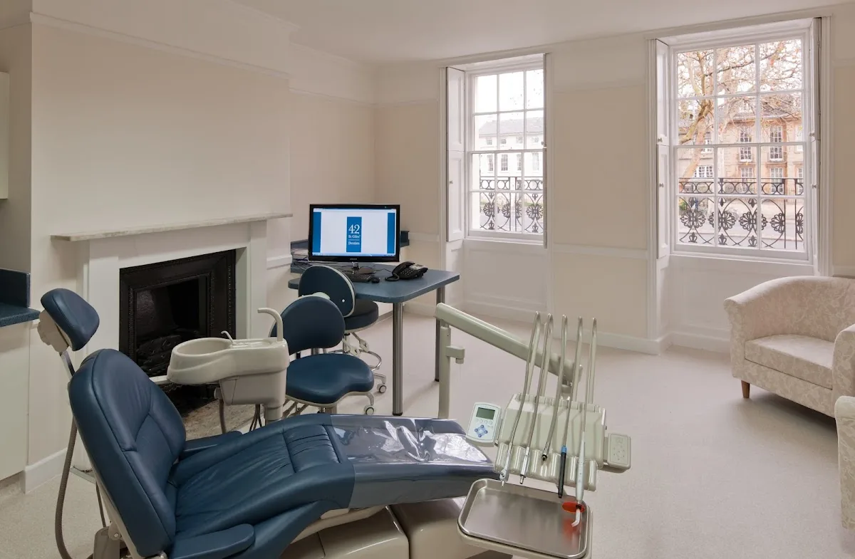 42 St.Giles Dentist photo 3