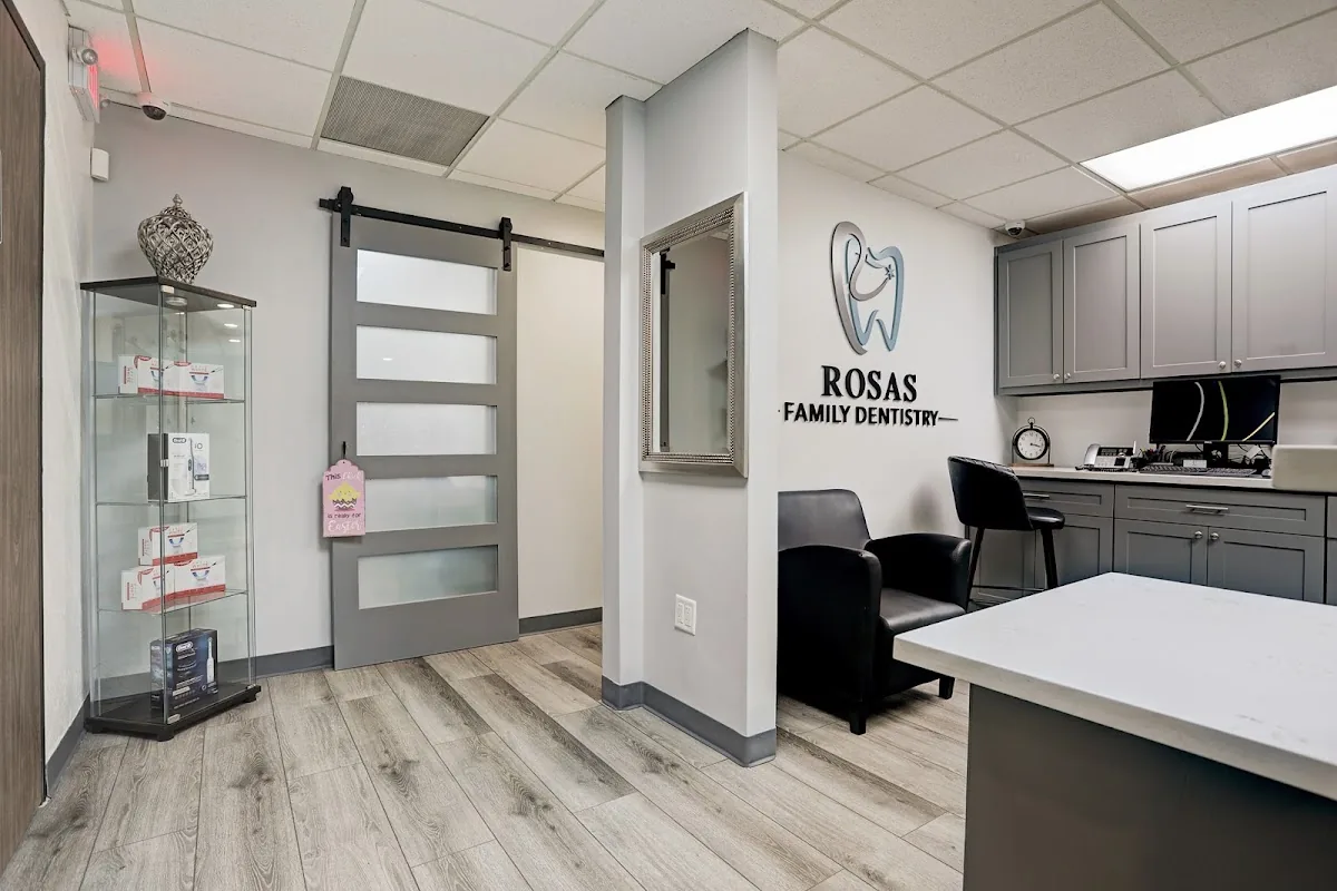 Rosas Family Dentistry photo 2