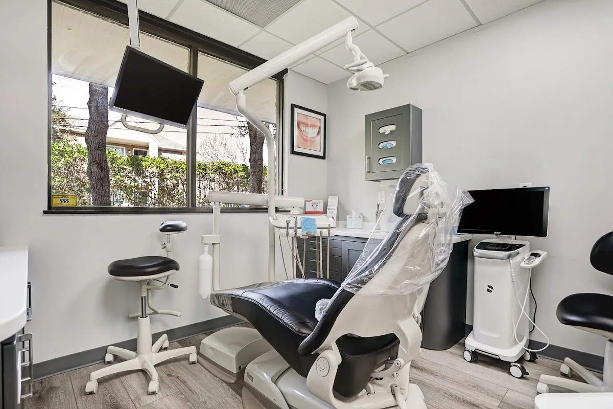 Rosas Family Dentistry photo 3