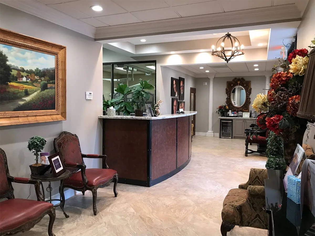 Pinnacle Dental: Dr. Nguyen - Galleria Houston, TX photo 2