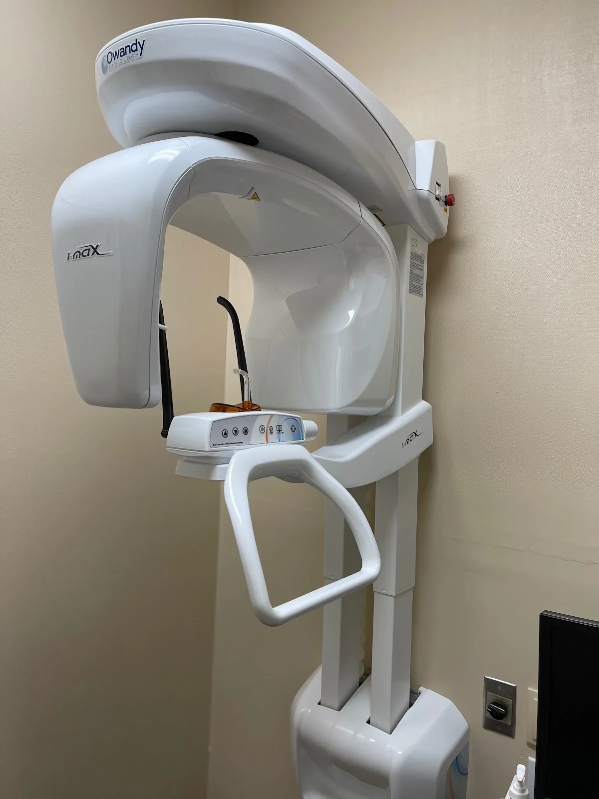 Danforth Village Dental Care photo 4